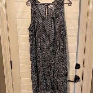Black/pattern romper
